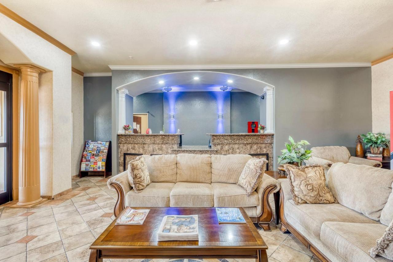 Oyo Townhouse Wichita Falls West Dış mekan fotoğraf