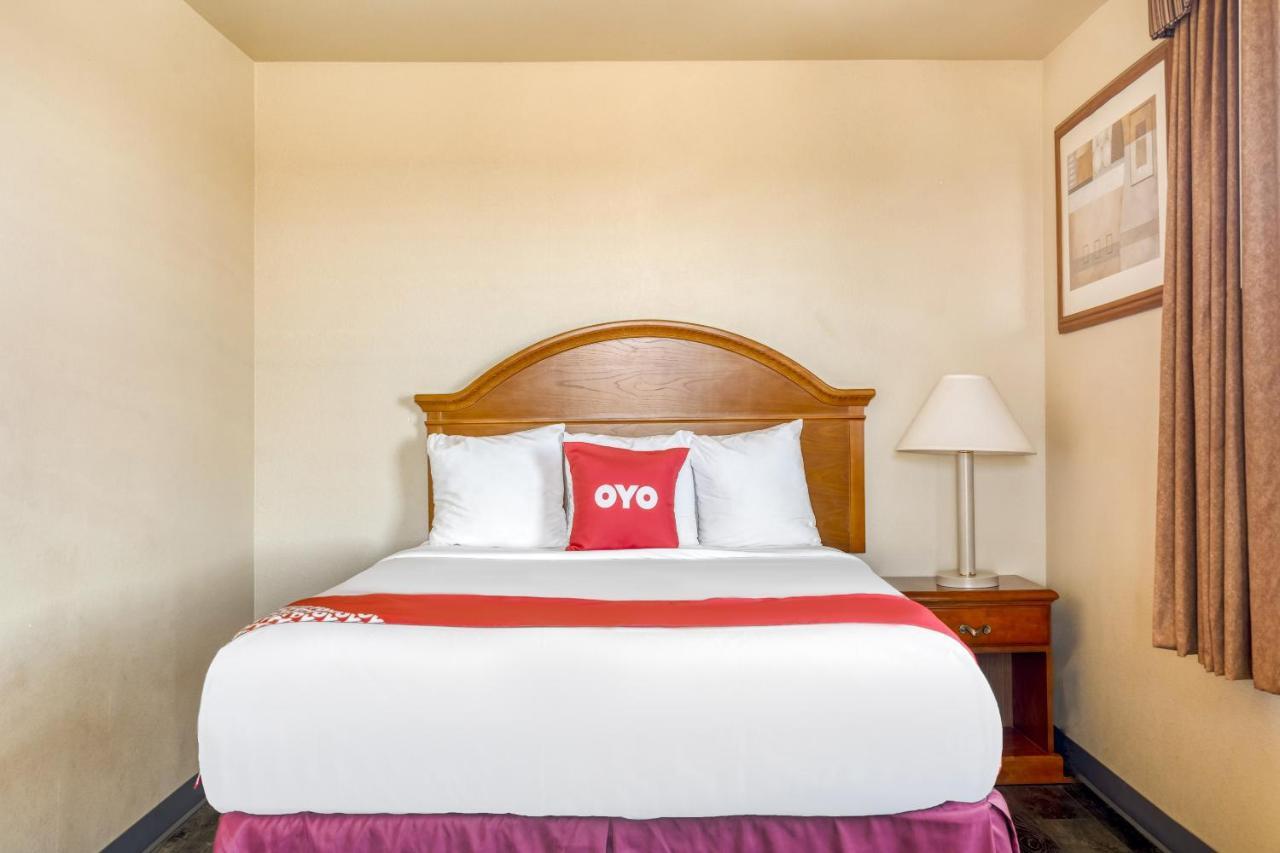 Oyo Townhouse Wichita Falls West Dış mekan fotoğraf